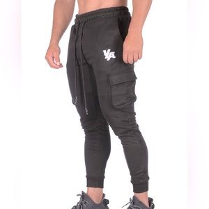 YoungLA gray cargo joggers sized medium